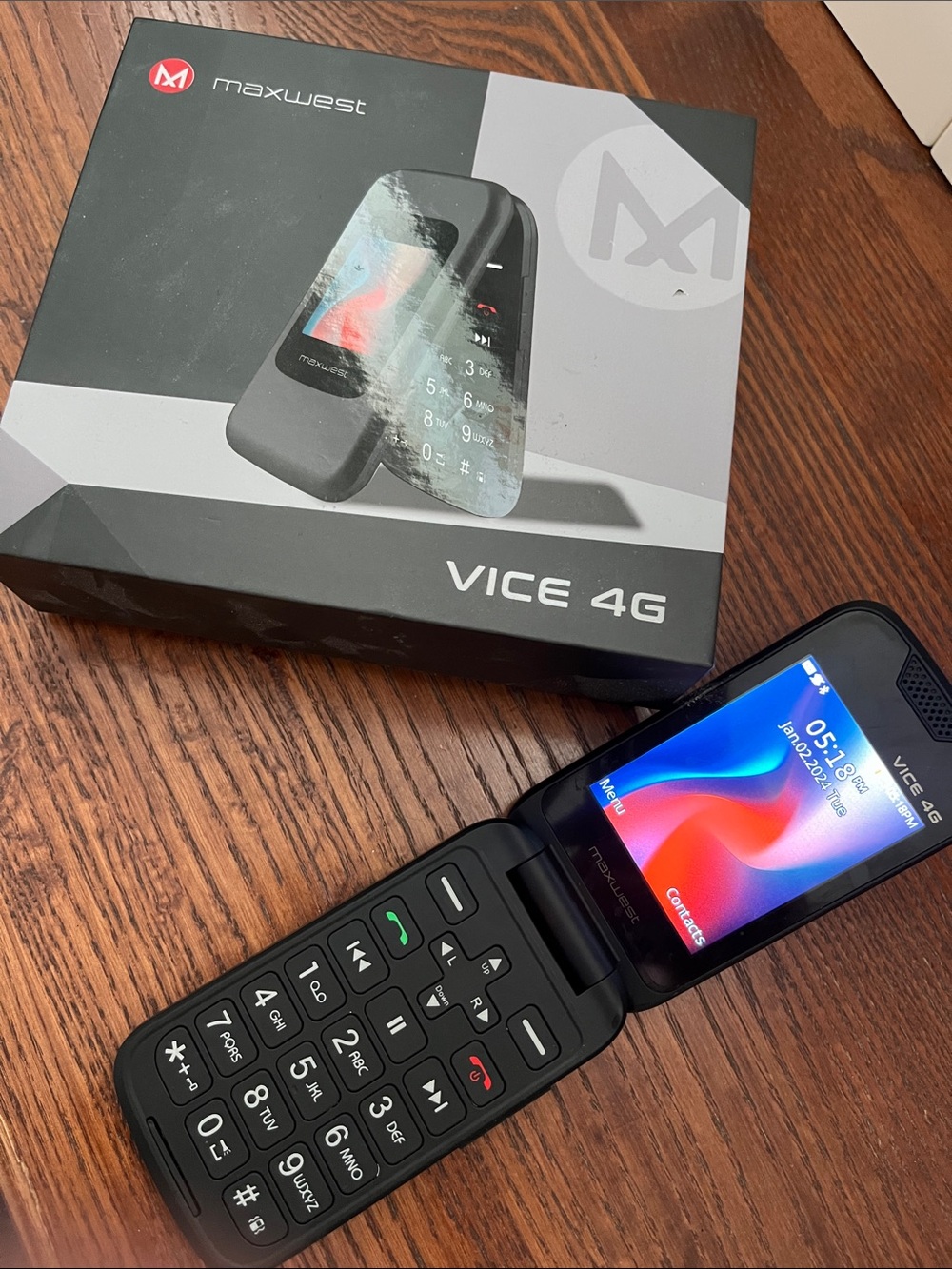 MAXWEST Vice 4G Flip Phone — Black